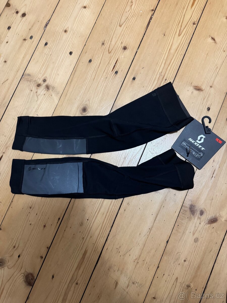 Scott armwarmer as 10
