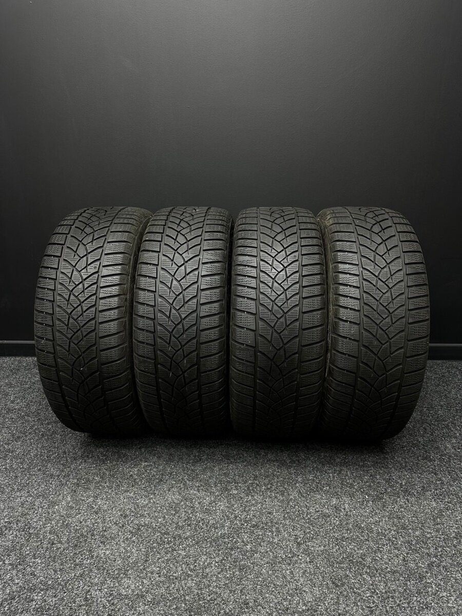 Sada pneu GoodYear 235/50/19 99V