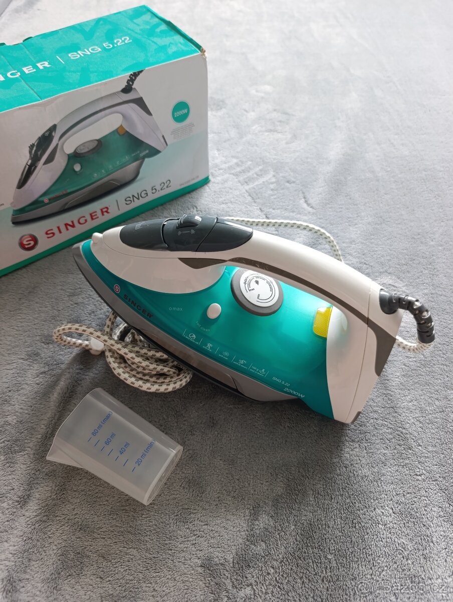 Žehlička Singer 2200W
