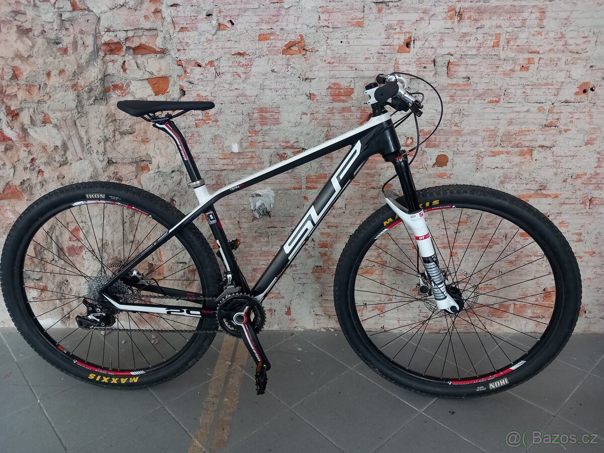Horské kolo Superior Team 29 Issue 2020 S"