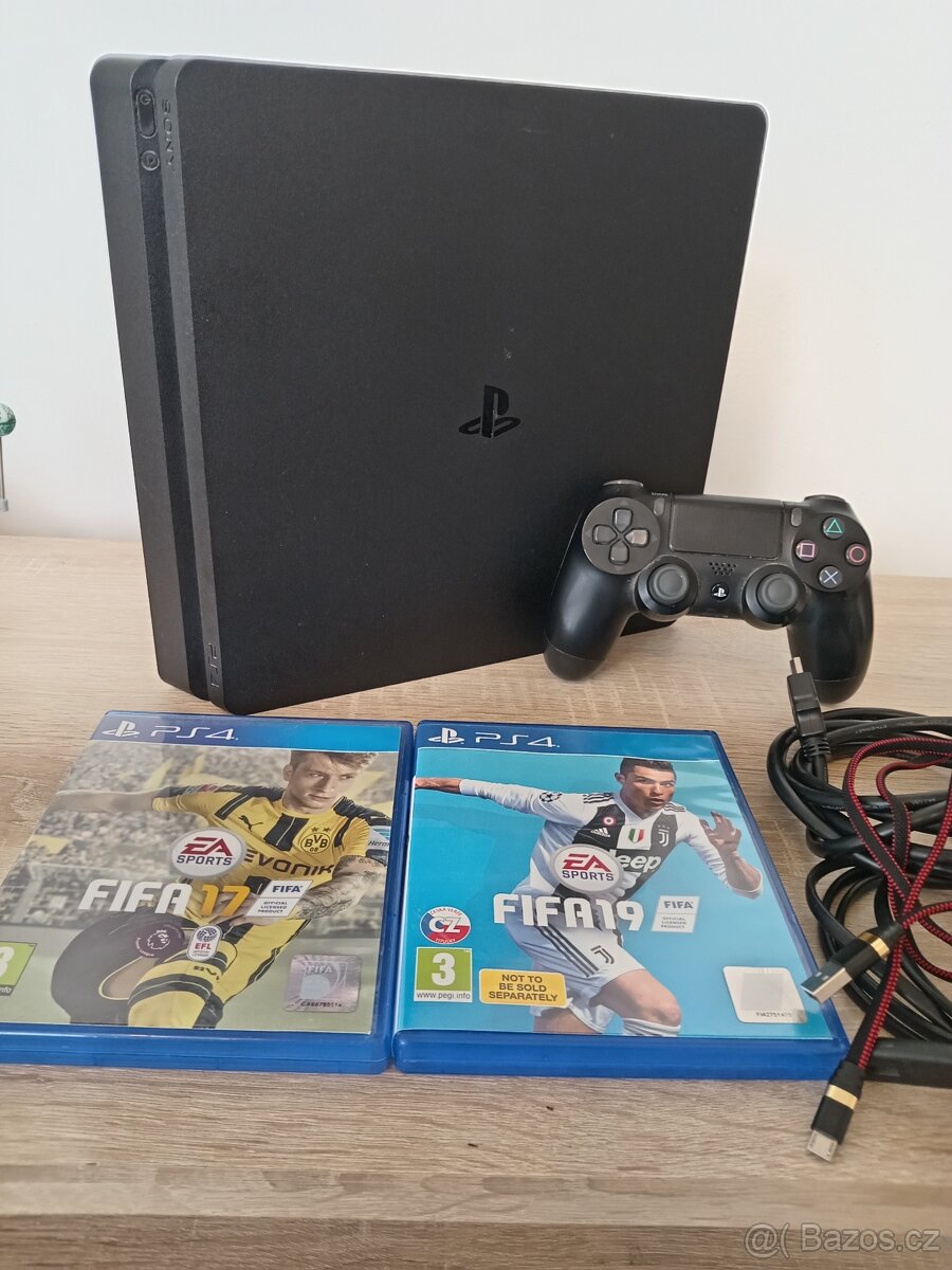 Playstation 4 slim 500GB + Ovladač +2 hry