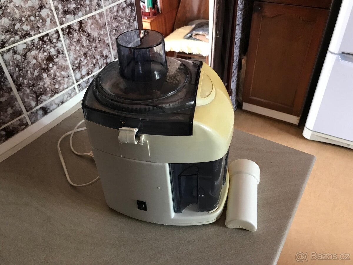 Odšťavňovač Juice Master NT-9214