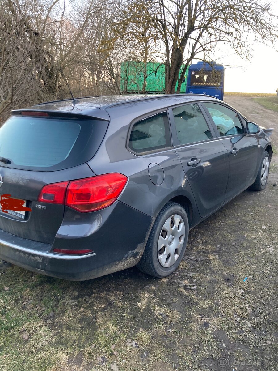 Opel Astra J 1.6 CDTi