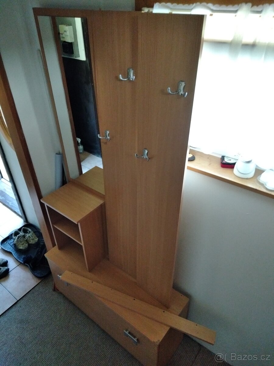 Předsíňová stěna/botník
