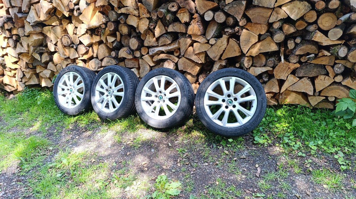 Letní kola Škoda Zenith R17 225/50 Continental 5x112