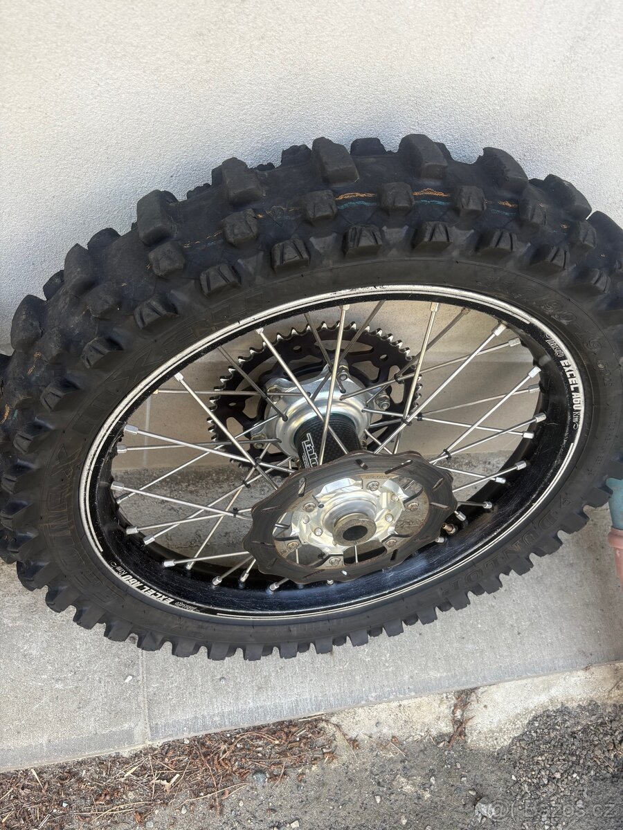 Zadní kolo KTM 19