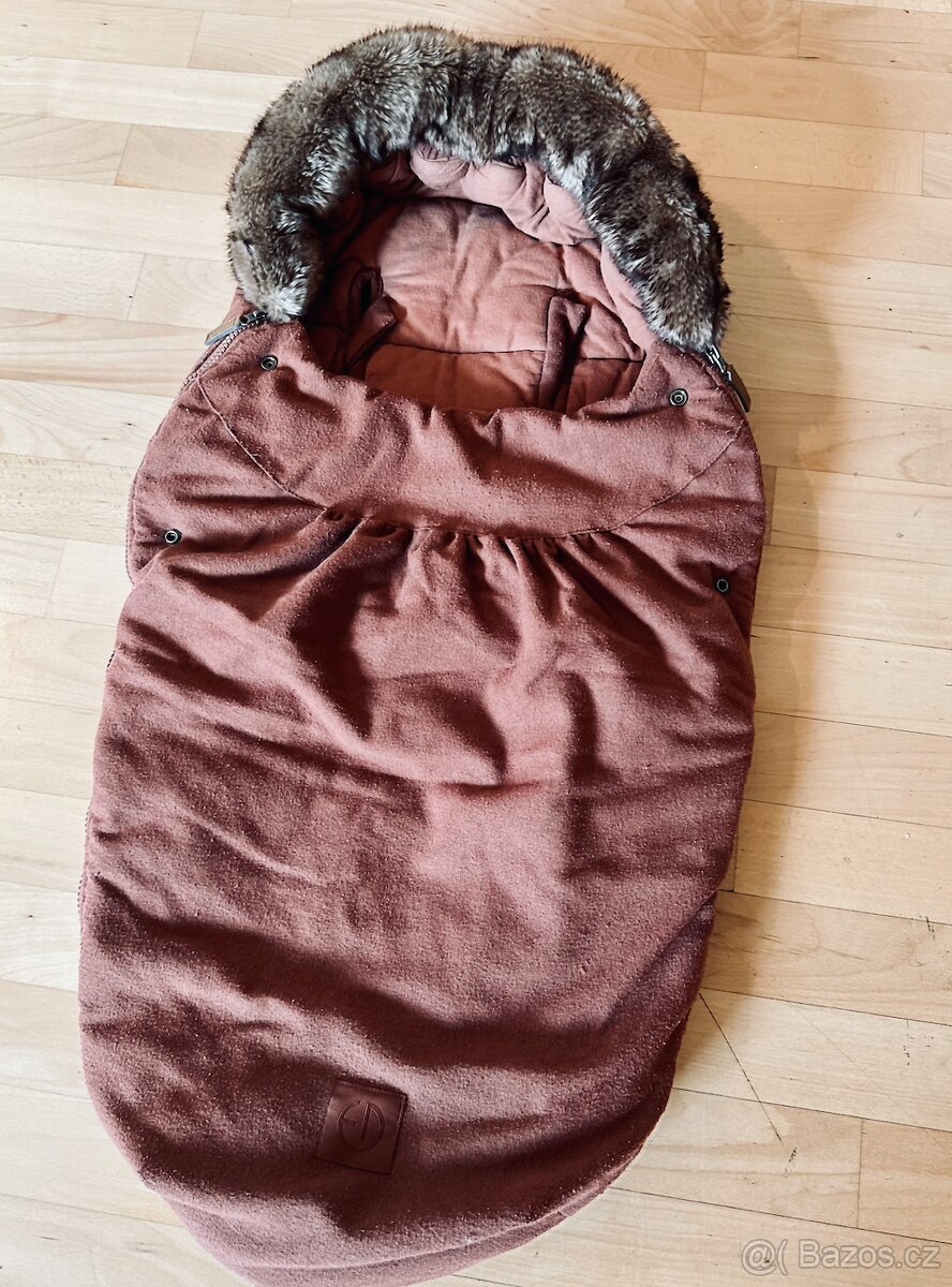 Vlněný fusak na kočárek hnědý - Elodie