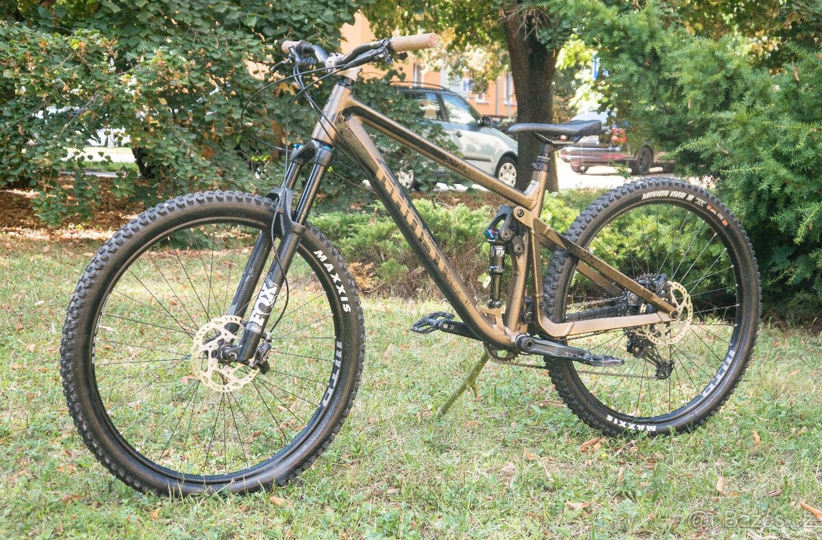 2022 GHOST RIOT TRAIL ESSENTIAL
