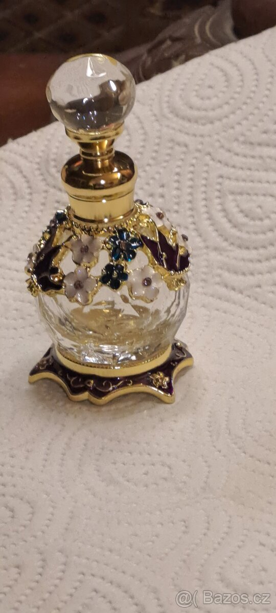 Flakon na parfém ČK