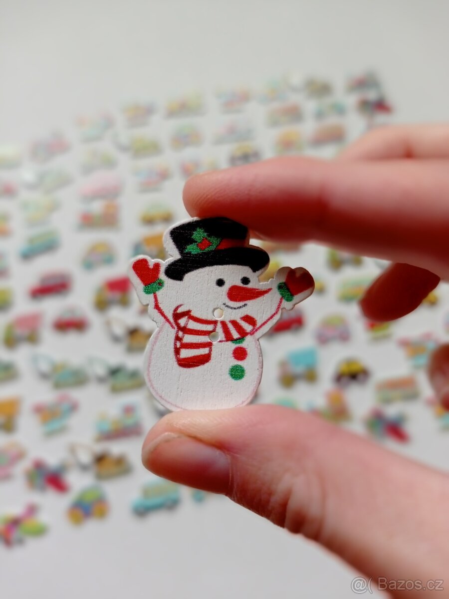 Dřevěné malované knoflíky různé druhy - nové