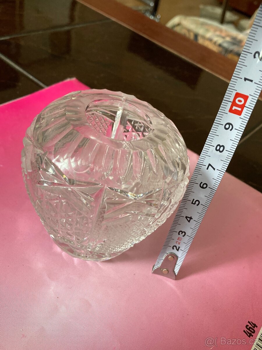 Prodám broušenou dózu