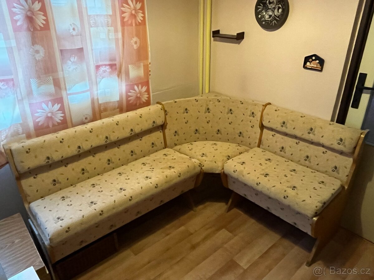 Retro rohová sedačka