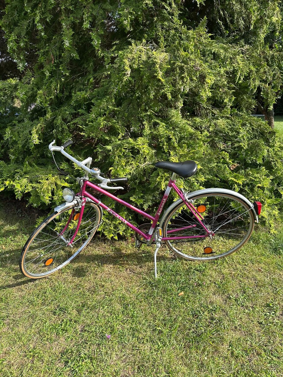 Dámské kolo Favorit