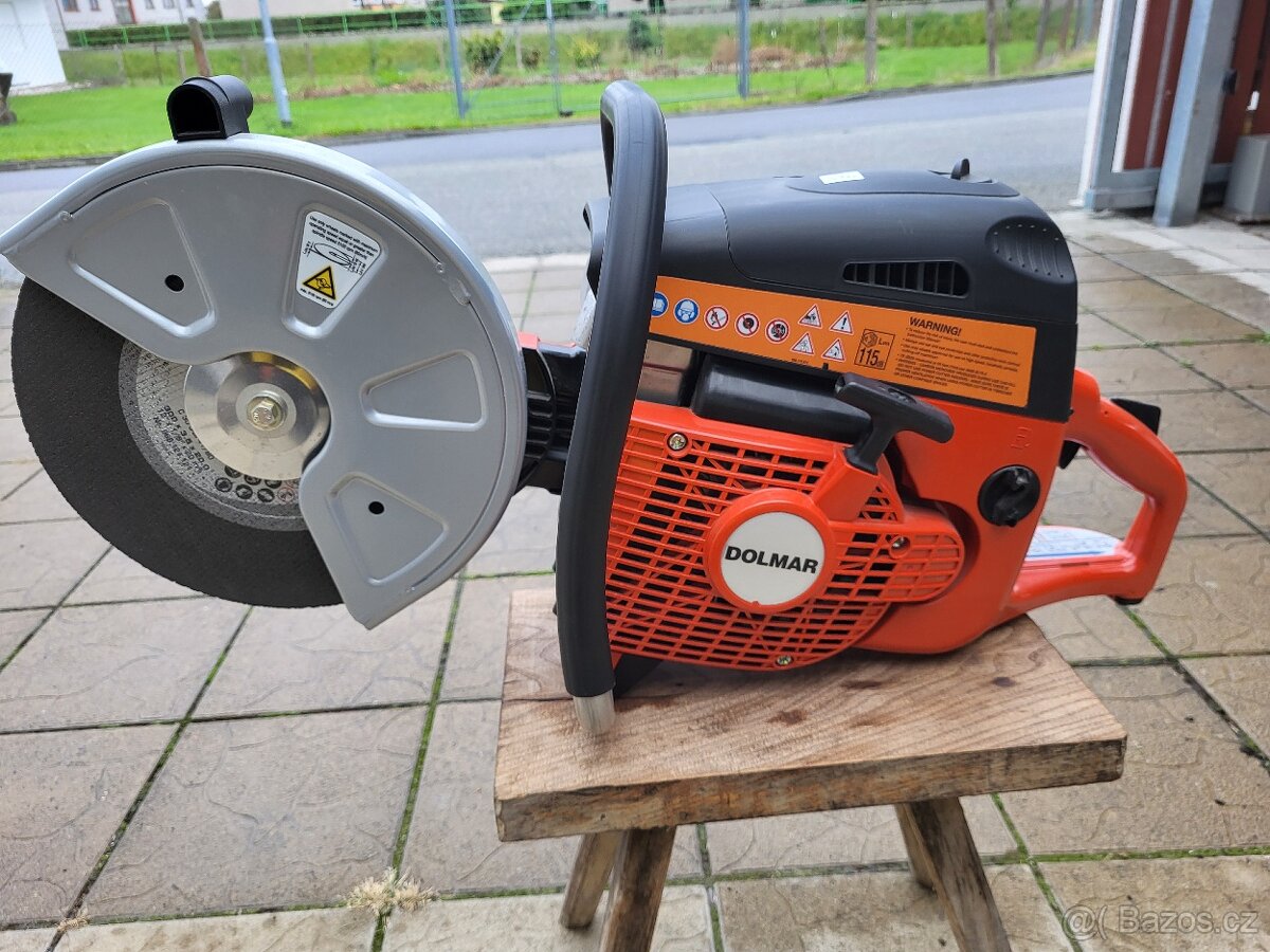Benzinová řezačka Dolmar........Nová