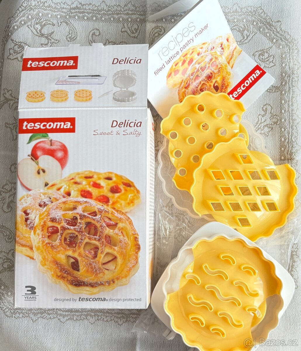 Tescoma Formovač na plněné pečivo s mřížkovým zdobením DELÍC