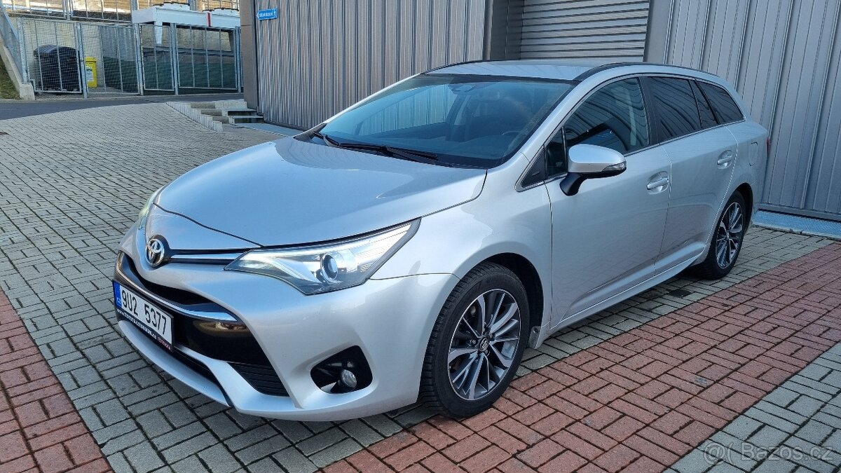 Toyota Avensis 12/2017.1,8 benzín 108kw.automat CVT