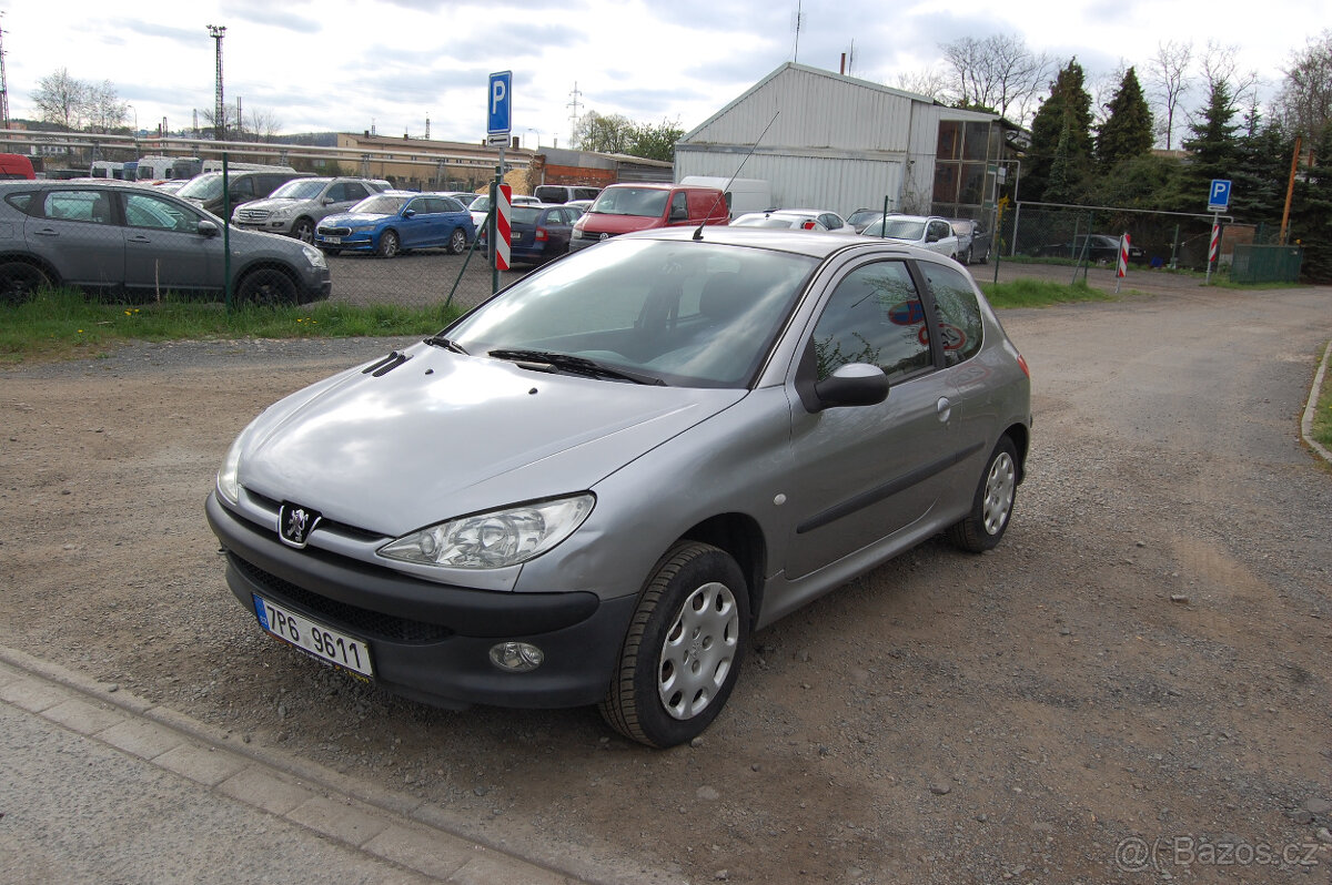 Peugeot 206 1.1i