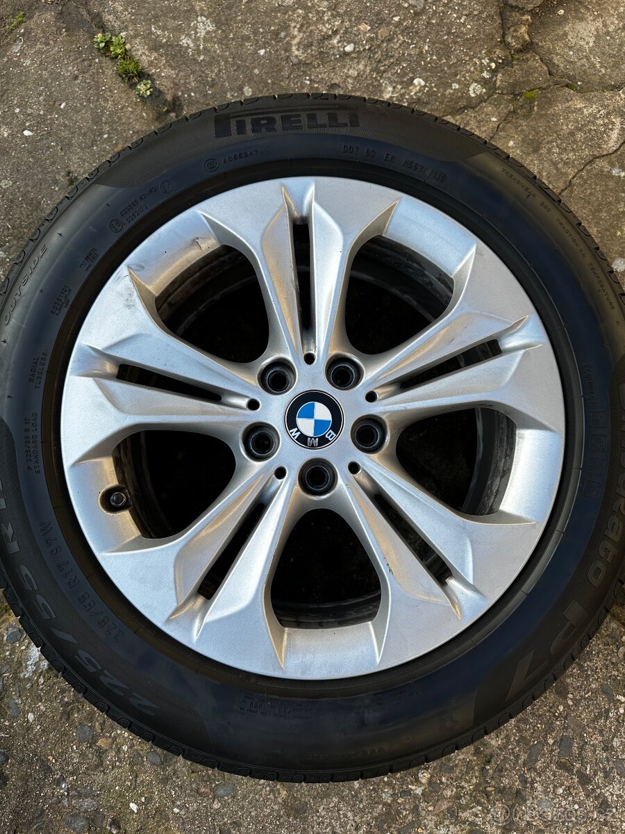 Originální BMW kola 225/55 R17 letní Pirreli