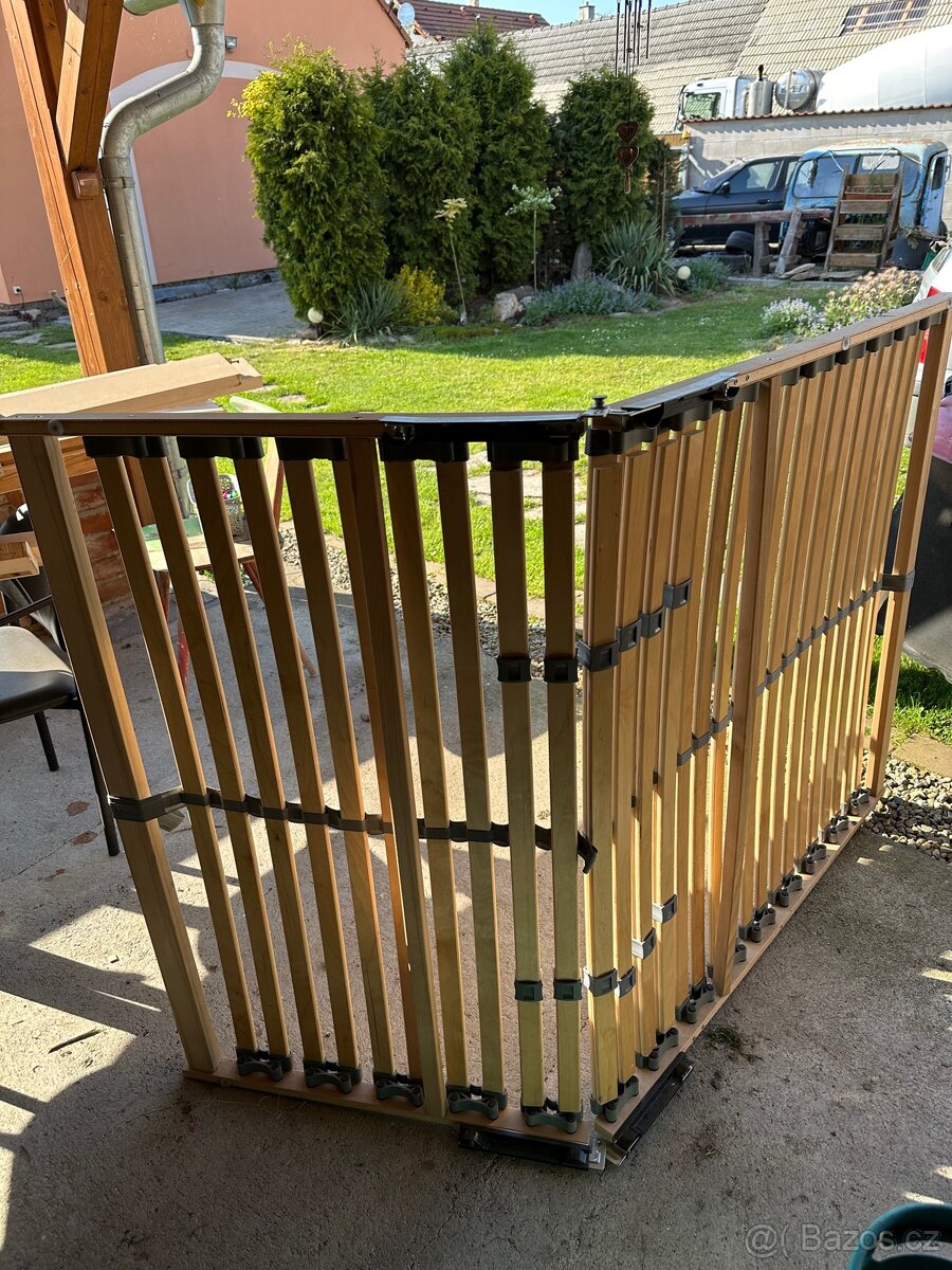 Nastavitelný lamelový rošt na postel 120x200