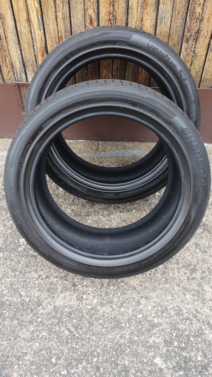 2ks letni pneu Hankook 225/45-17 okolo 4mm