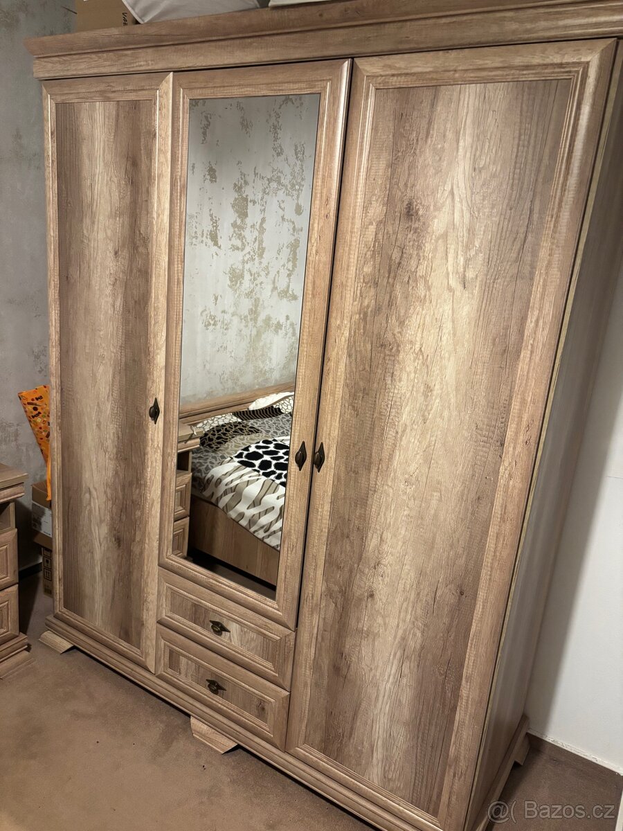 Skříň Korá Styloví nábytek