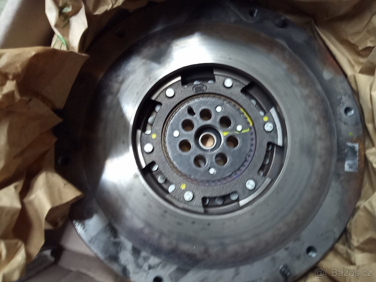Dvouhmotový setrvačník IVECO DAILY 2.3 2019