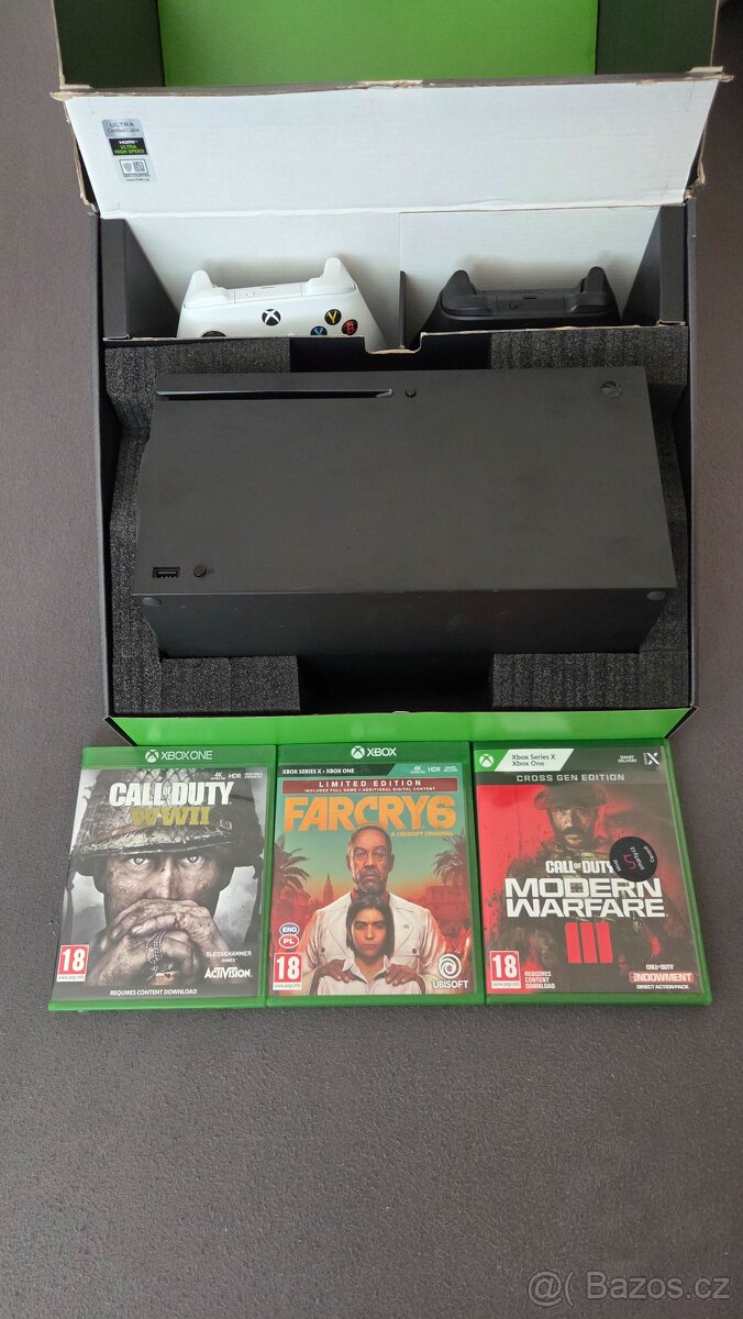 Xbox series X 1tb, dva ovladače, tři hry
