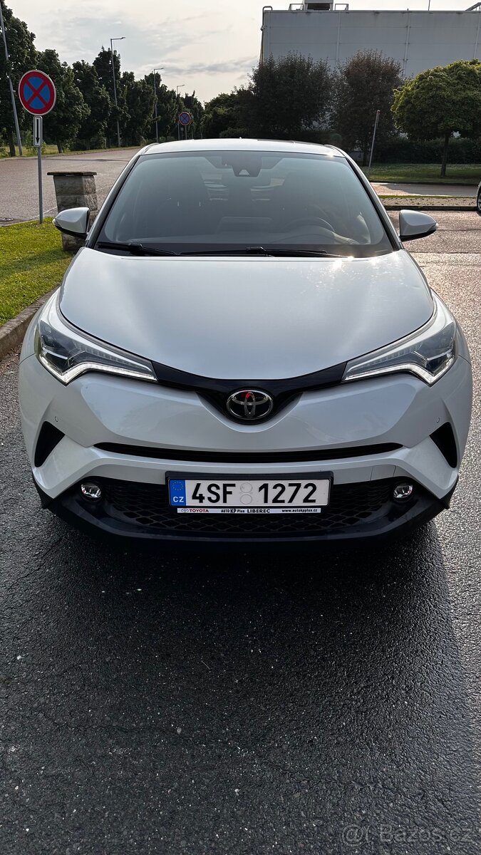 TOYOTA C-HR 1.2 Turbo 85 KW, rok 2017, najeto 30000 km