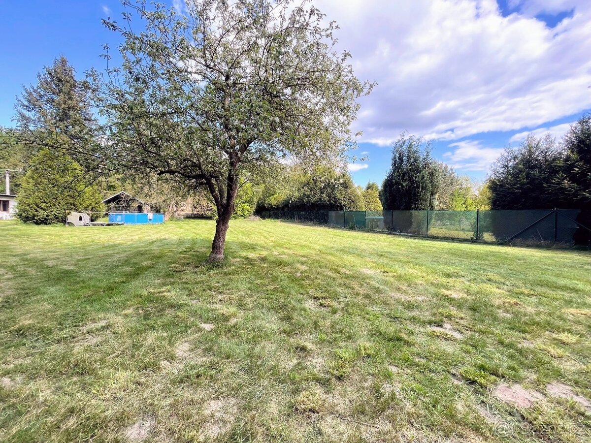 Prodej pozemky pro bydlení, 1 400 m² - Velký Grunov
