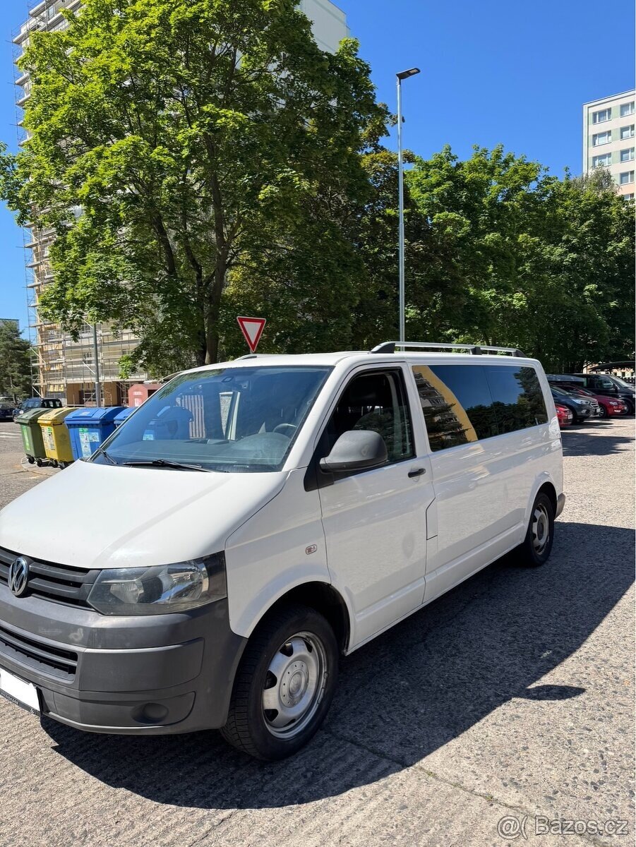 VW-T5-Volkswagen Long-2,0tdi-.r.v.2011