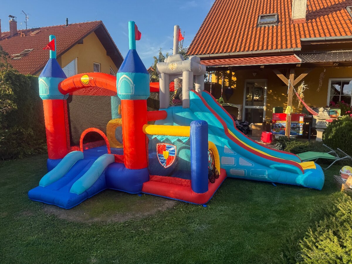 Půjčovna skákacích hradů