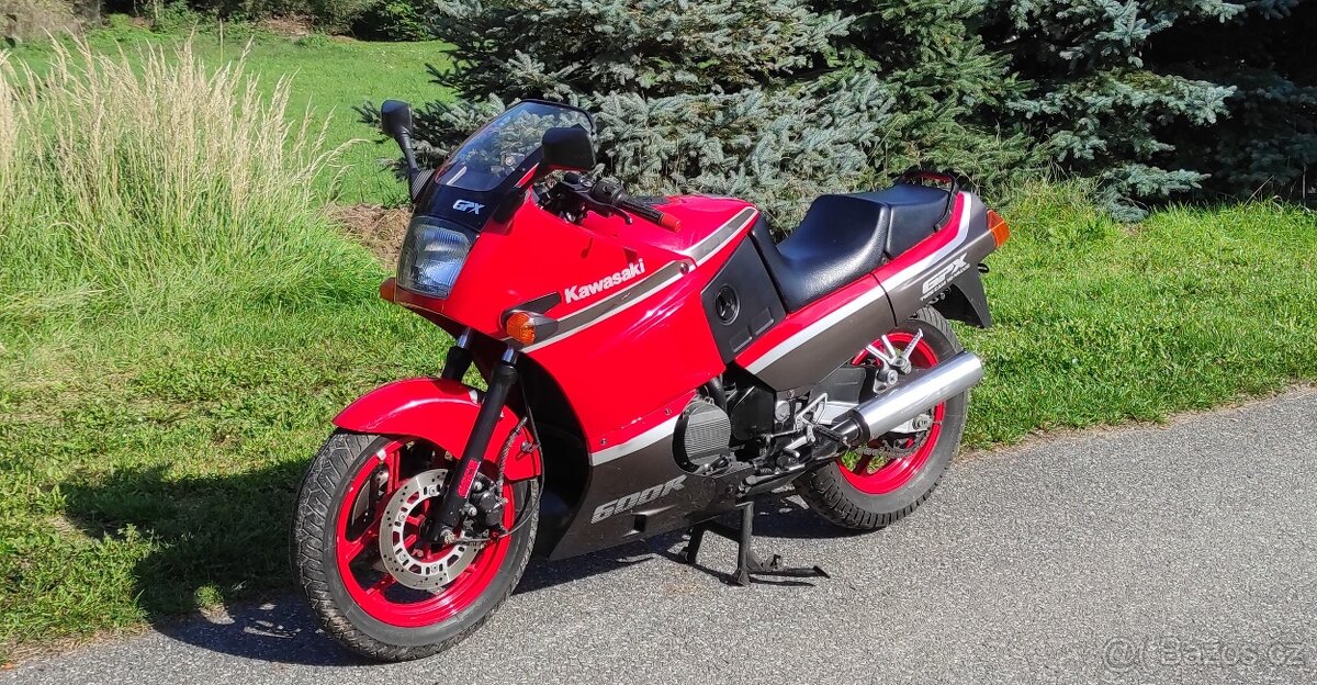 Kawasaki GPX 600 R