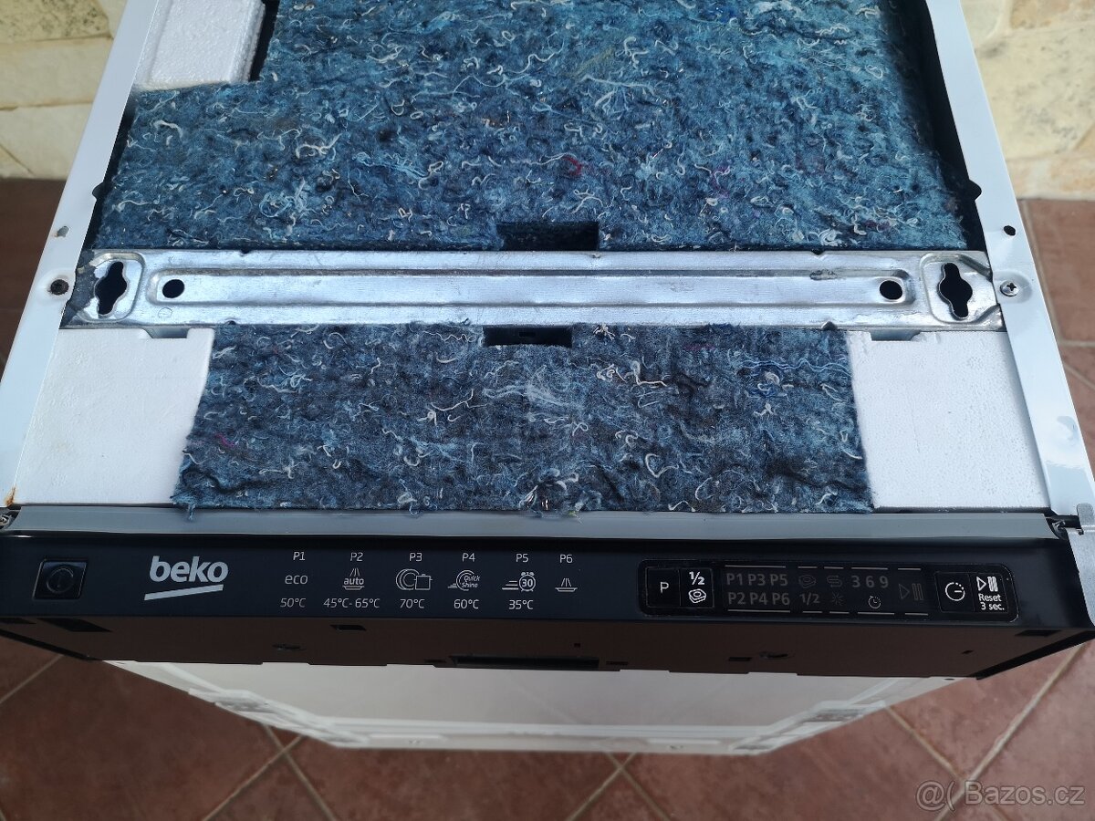Vestavná myčka Beko 45cm