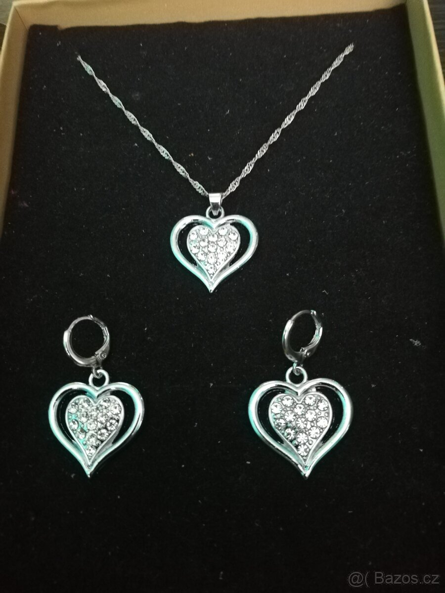 Stříbrná velká srdíčkova