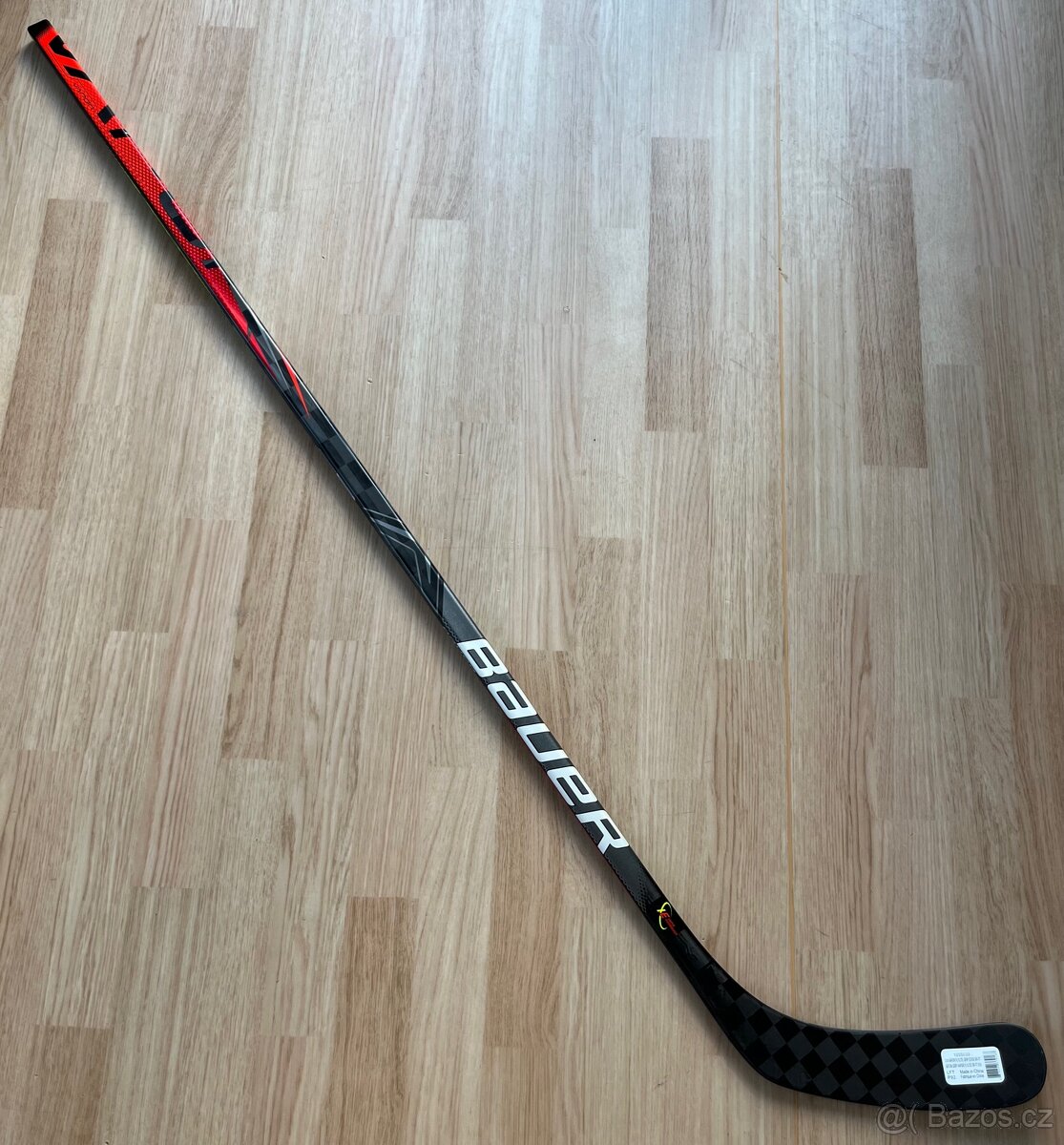 Nová Hokejka Bauer Vapor FLYLITE, 77 Flex, Zahnutí P92, Levá