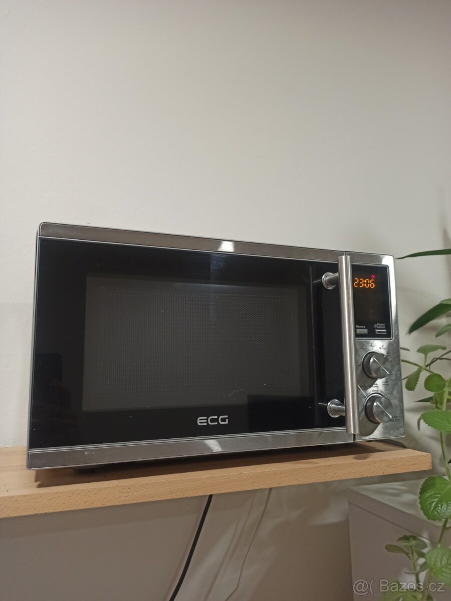Mikrovlnka - plně funkční