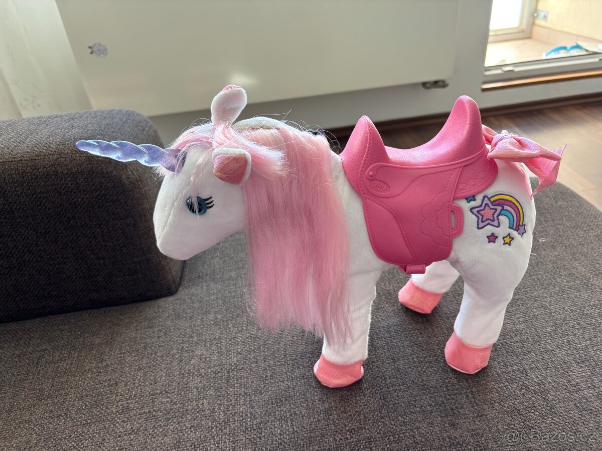 Jednorožec Baby born