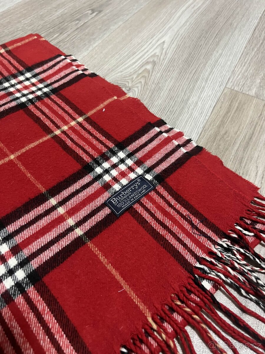 Burberry šála - červená