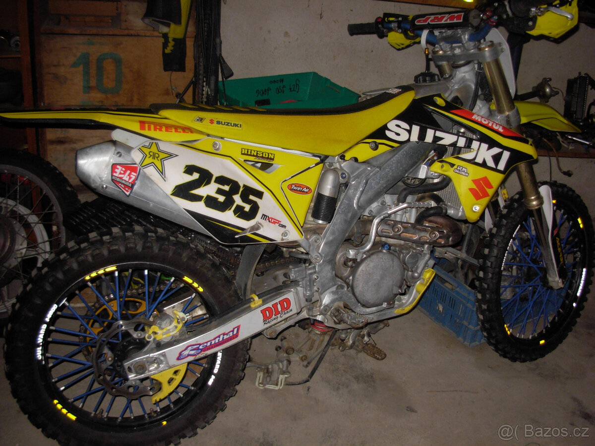 Suzuki RMZ 450 2011