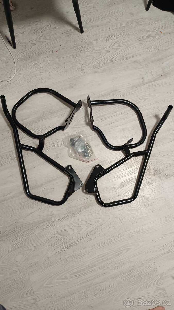 motocyklový kryt motor