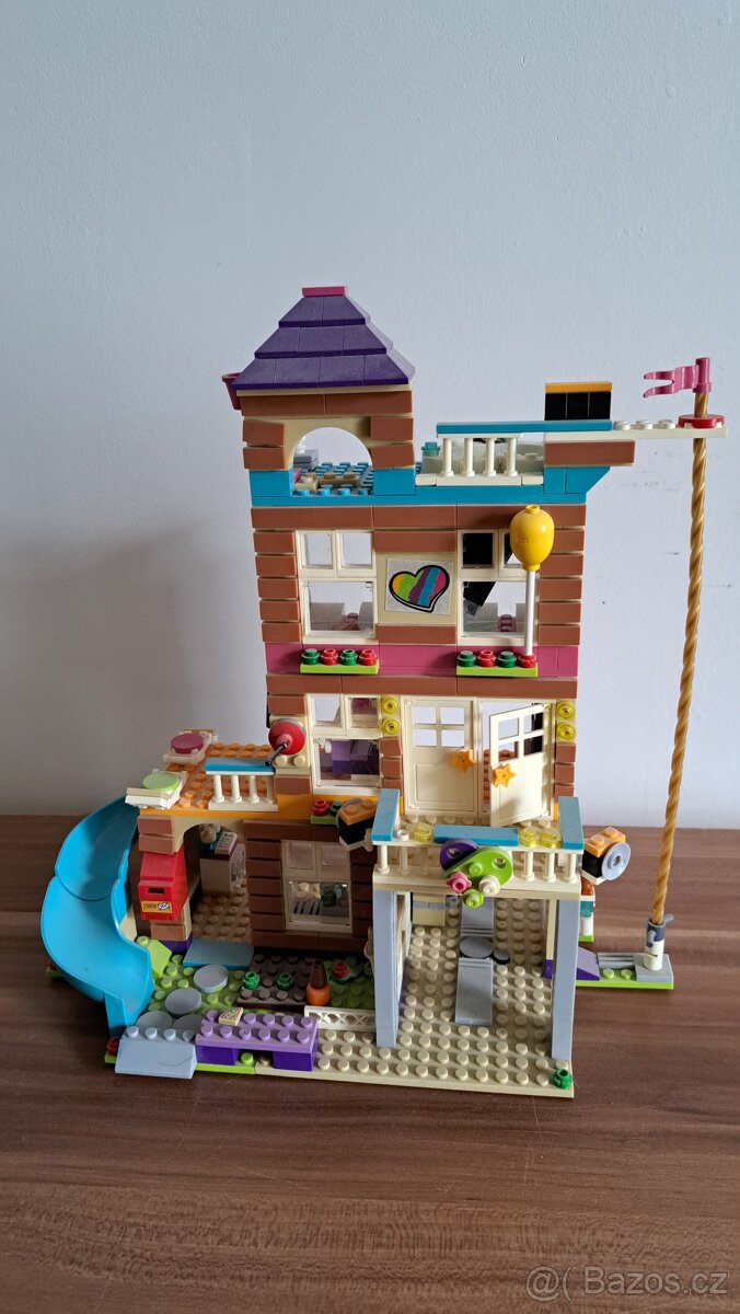 Lego friends Dům přátelství