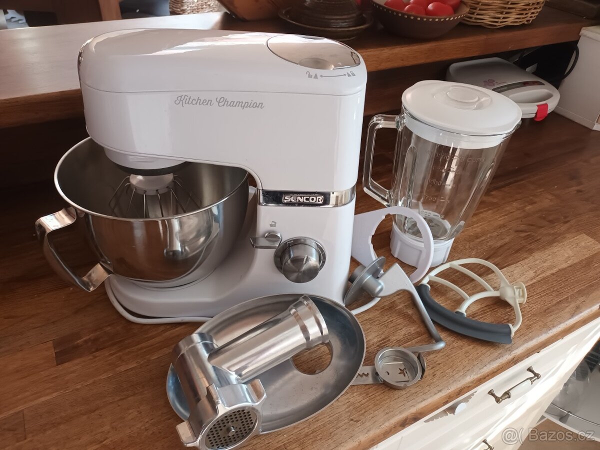 Kuchyňský robot Kitchen Champion +mixér+mlýnek  na maso