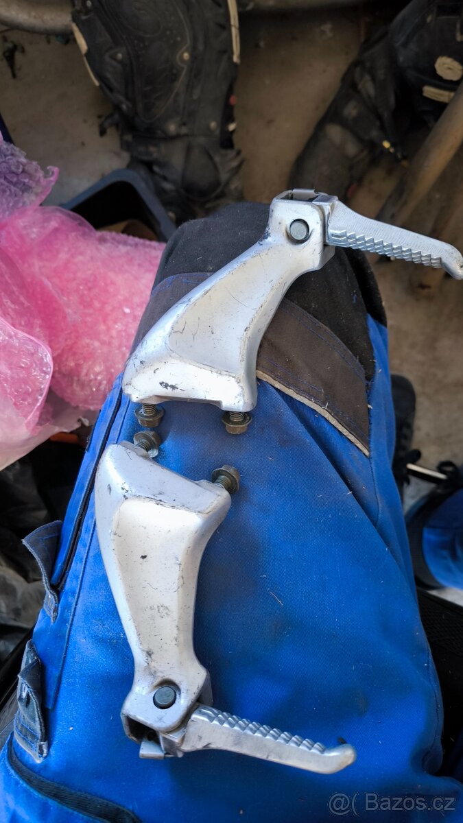 Suzuki tl1000r stupačky