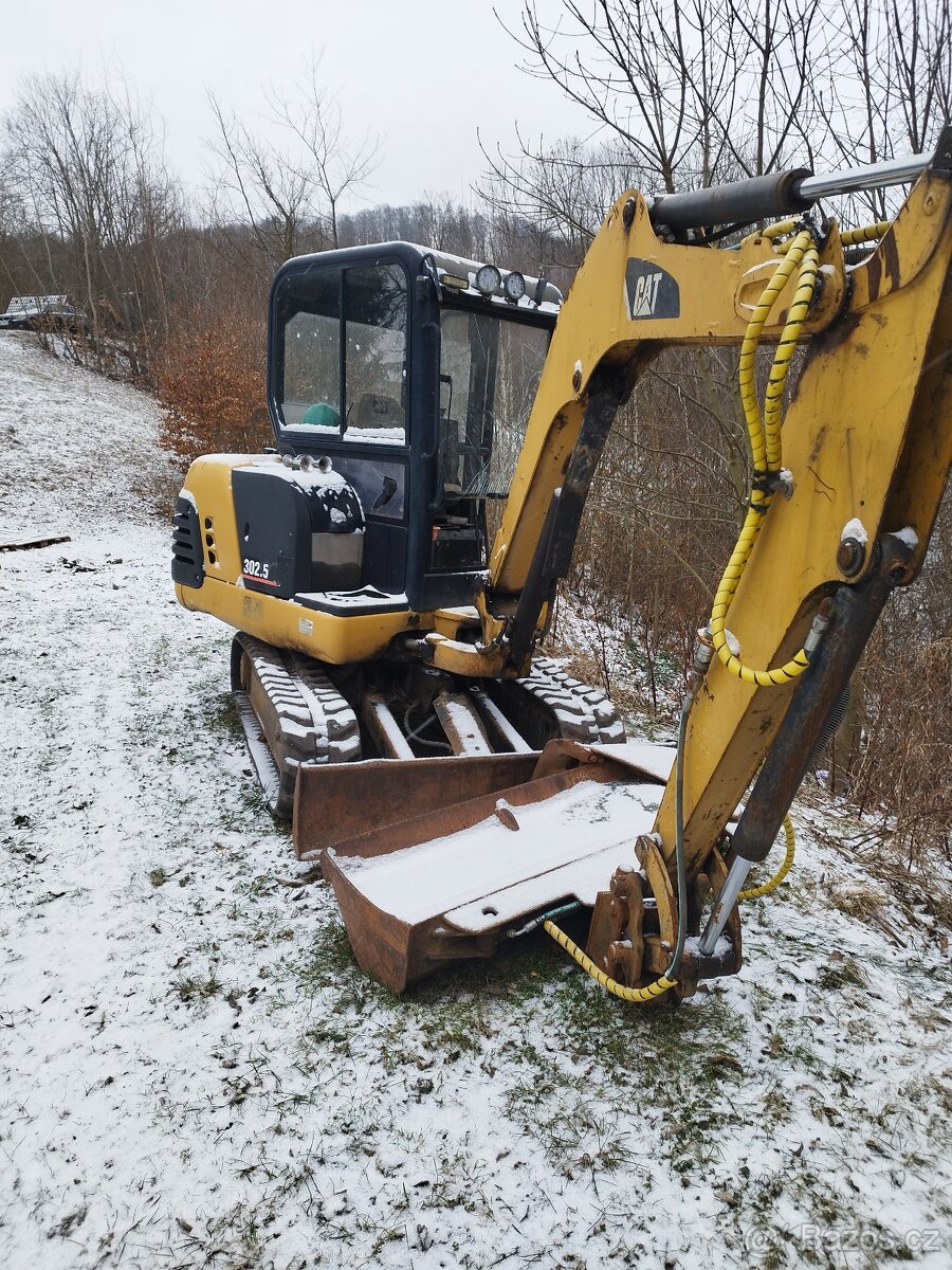 Prodám Caterpillar 302.5