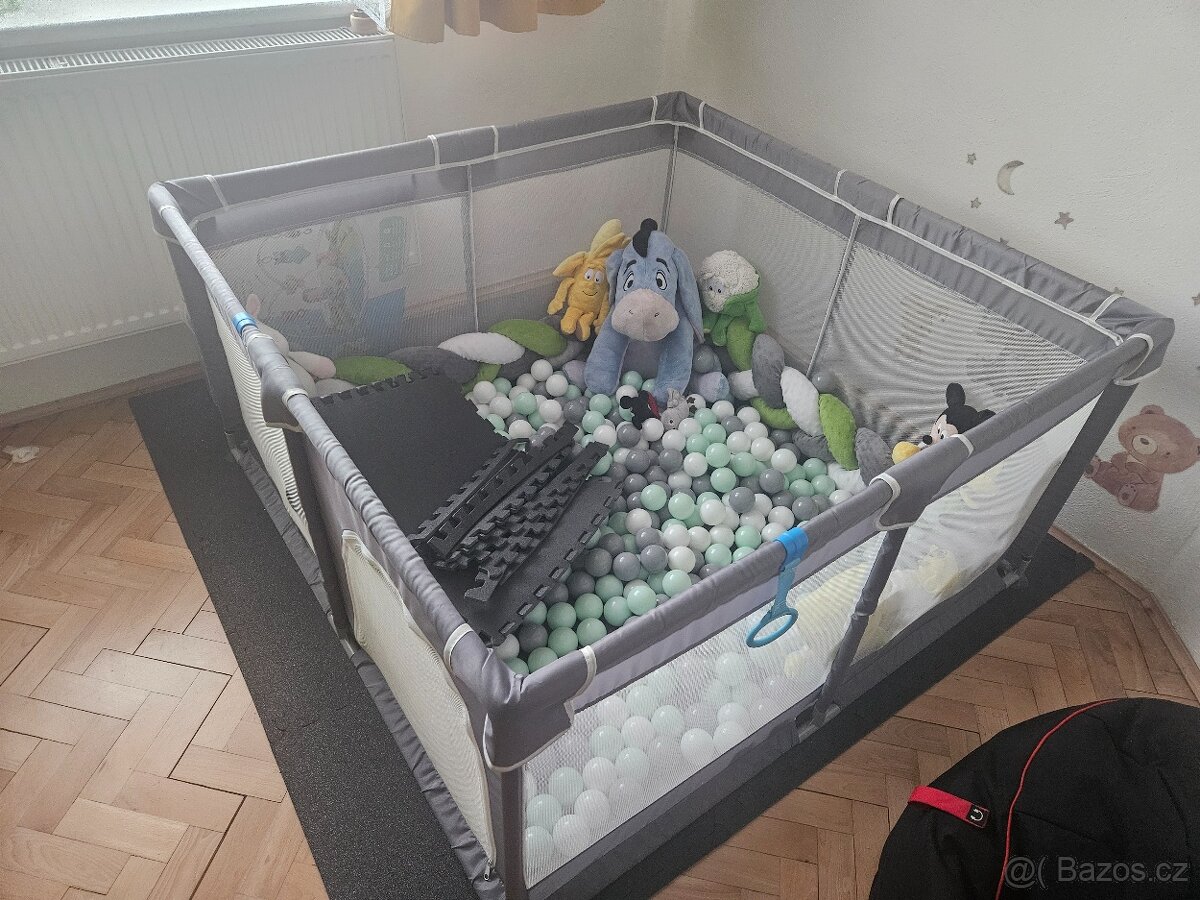 Dětská ohrádka - hrací ohrádka