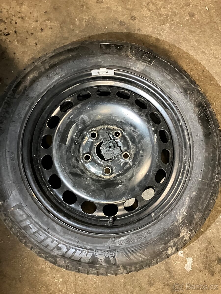 Rezervní kolo vw Passat 16”