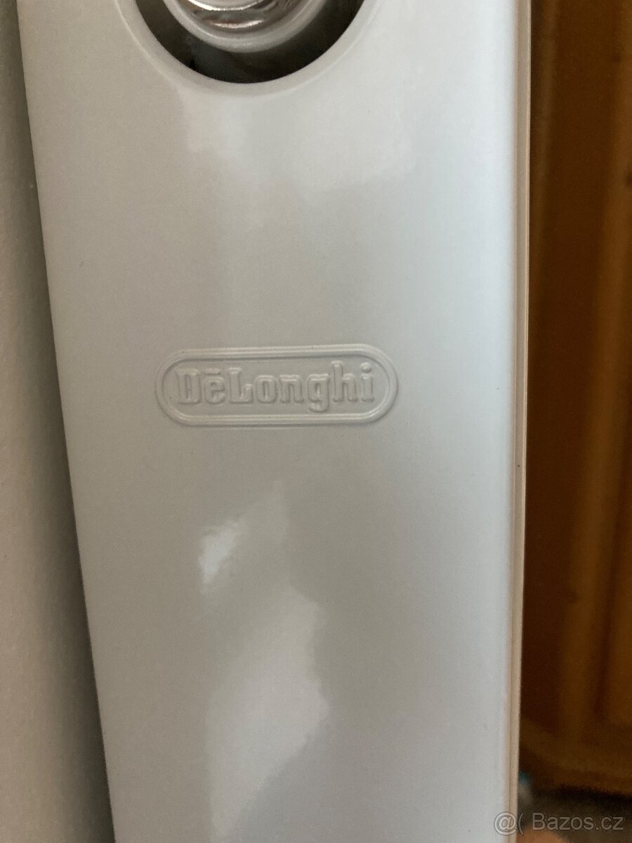 Nový radiátor Delonghi C21