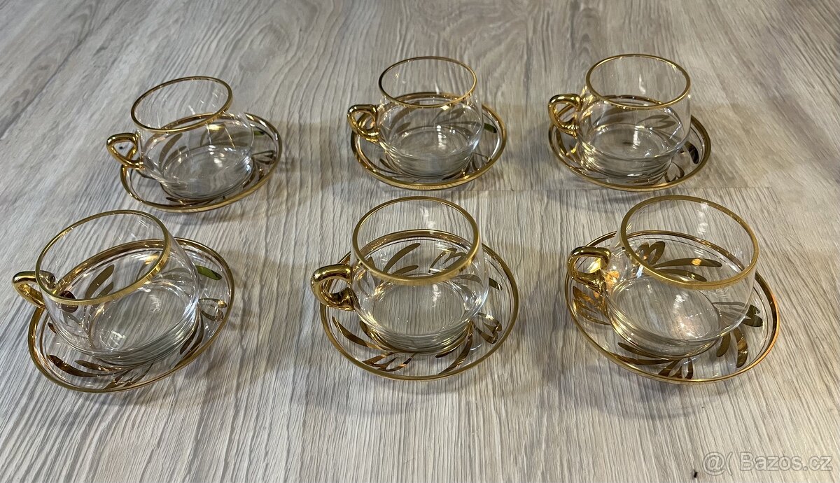 skleněný zlacený čajový set