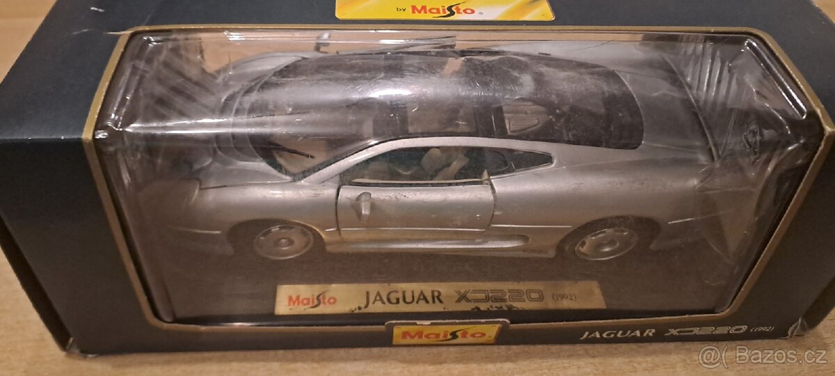 Model autíček v měřítku 1:18