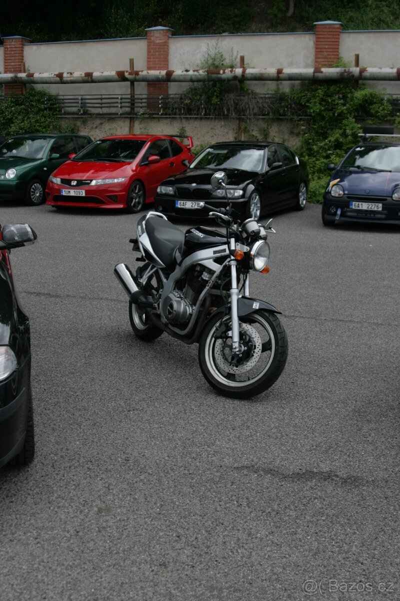 Suzuki GS500E